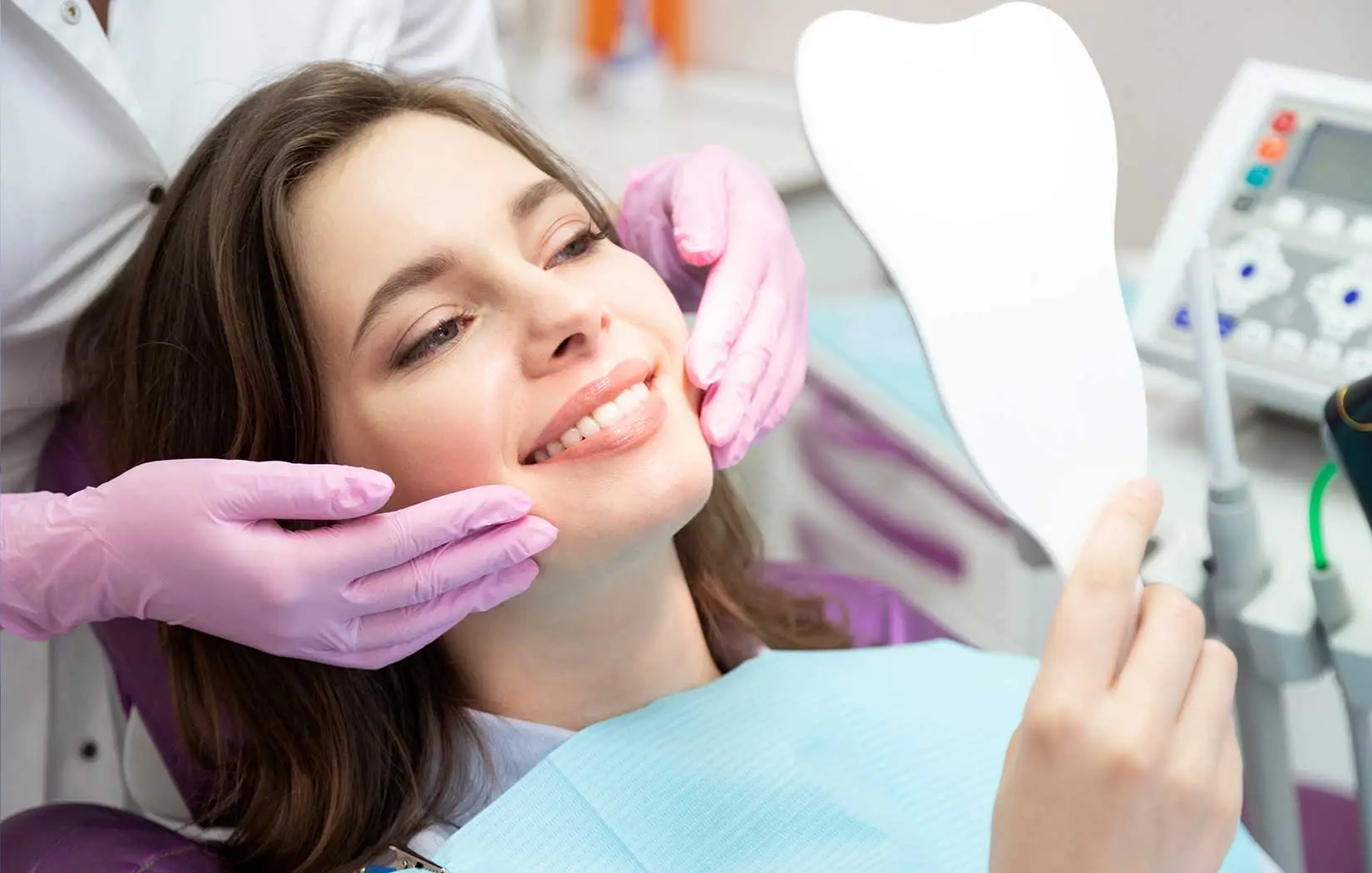 Patient with invisalign retainers